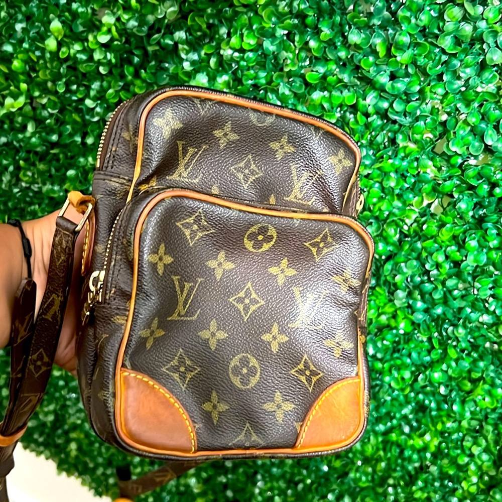 Louis Vuitton crossbody
